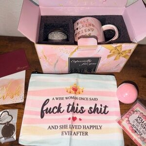 Best Friend 7 Piece Pink Gift Set with Mug and Pouch